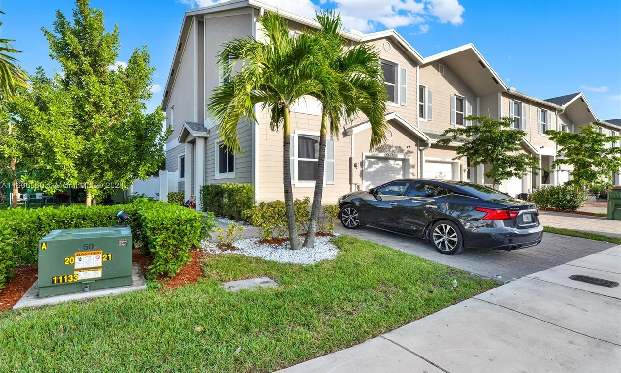 1707 SE 9th Ter, Homestead FL 33034