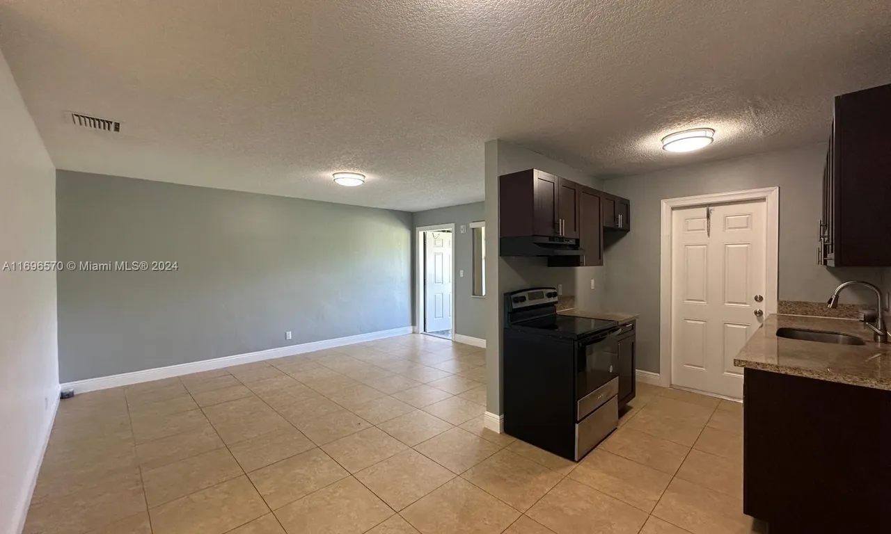 2900 NE 17th Ave # 216, Pompano Beach FL 33064