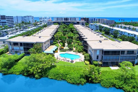 3605 S Ocean Blvd # 206, South Palm Beach FL 33480