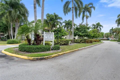 3457 Cocoplum Cir # 3429, Coconut Creek FL 33063