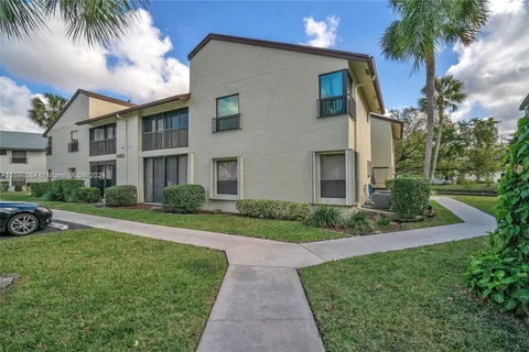 3457 Cocoplum Cir # 3429, Coconut Creek FL 33063