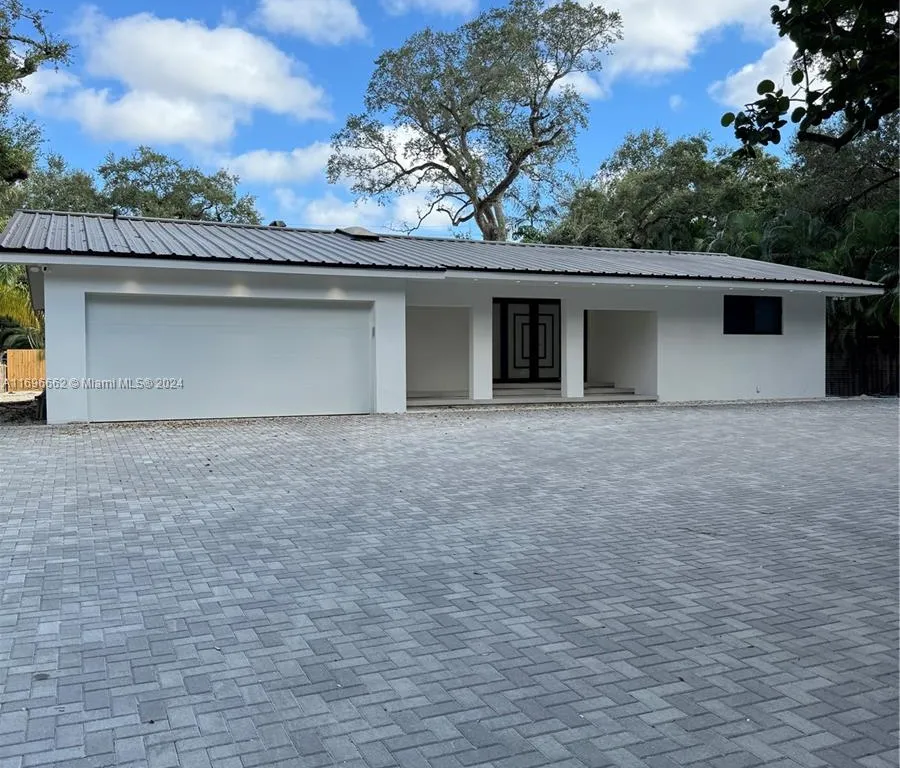 5841 SW 37th Ave, Dania Beach FL 33312
