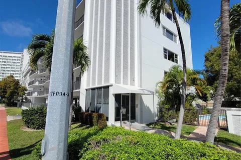 1100 Alton Rd # 2E, Miami Beach FL 33139