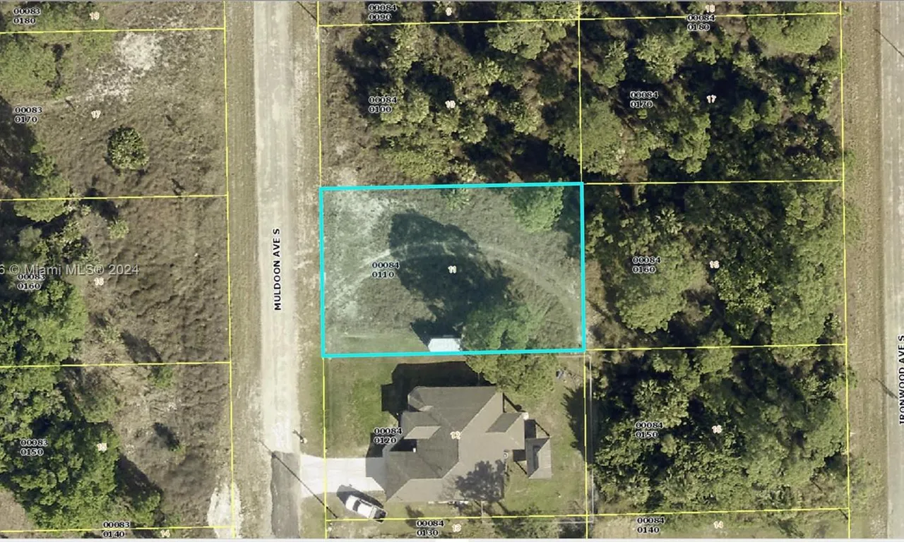 653 Muldoon Ave S, Lehigh Acres FL 33974