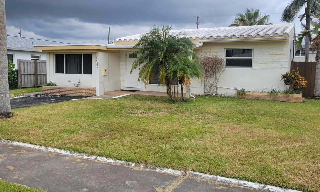 1533 Cleveland St, Hollywood FL 33020