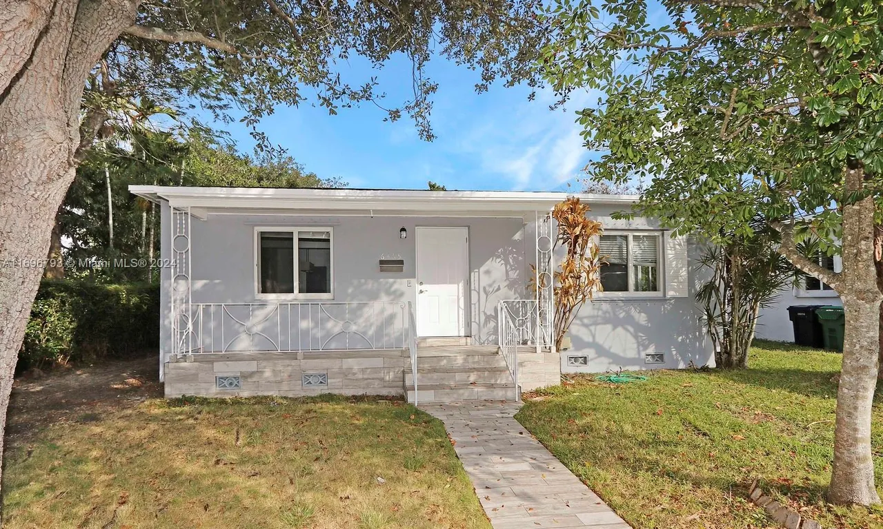 6455 SW 23rd St, Miami FL 33155