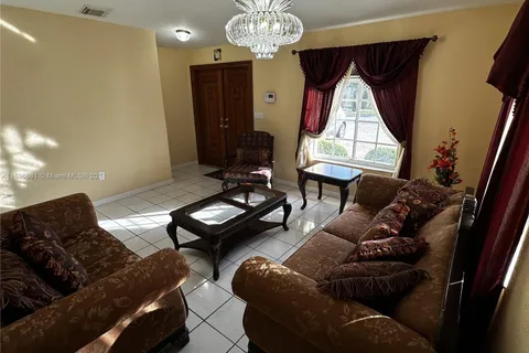 7498 W 34th Ct, Hialeah FL 33018