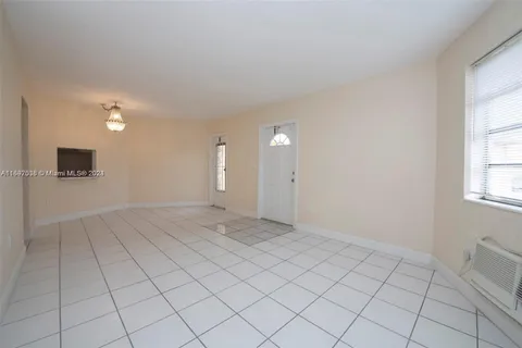 1659 NE Miami Gardens Dr # 209, Miami FL 33179