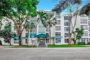 17620 Atlantic Blvd # 316, Sunny Isles Beach FL 33160