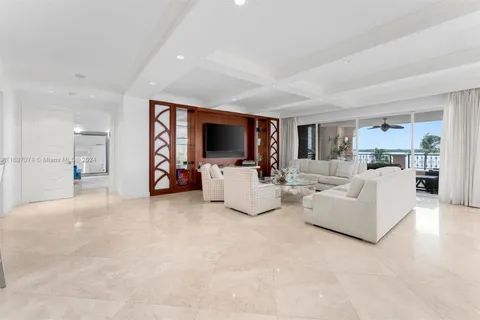 5233 Fisher Island Dr # 5233, Miami Beach FL 33109