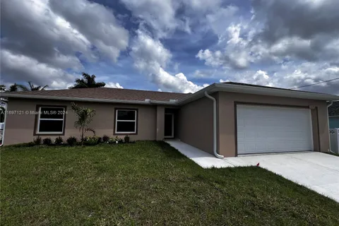 4209 NE 23rd PL, Cape Coral FL 33909