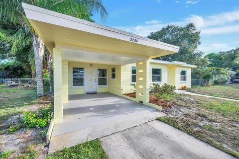 3205 Tennessee Ave, Fort Pierce FL 34947