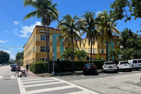 1308 Drexel Ave # 103, Miami Beach FL 33139