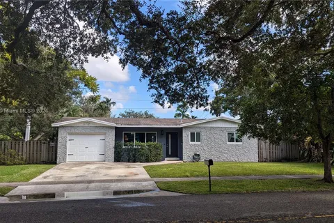 5200 SW 93rd Ave, Cooper City FL 33328