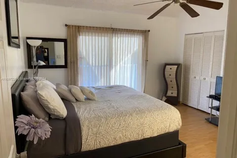 3318 SE 2nd St, Pompano Beach FL 33062