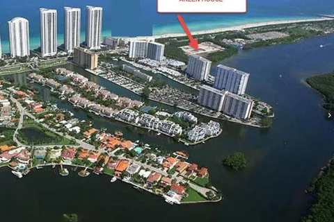 300 Bayview Dr # 416, Sunny Isles Beach FL 33160