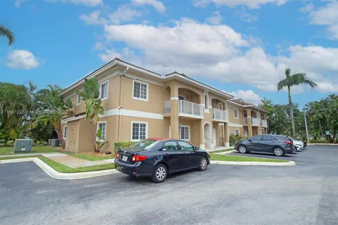 911 Hillcrest Ct # 7, Hollywood FL 33021