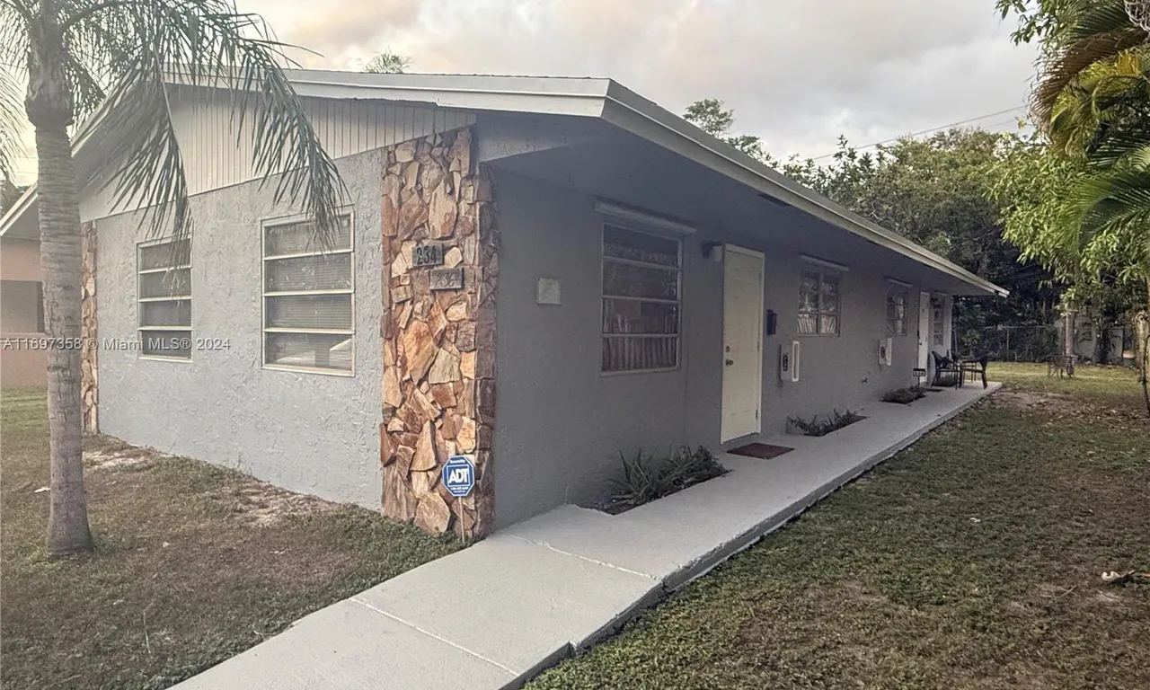 234 SW 4th St, Dania Beach FL 33004