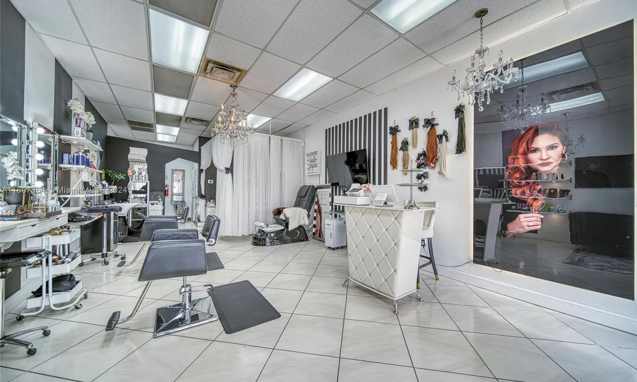 Beauty Salon For Sale in Hialeah, Hialeah FL 33012