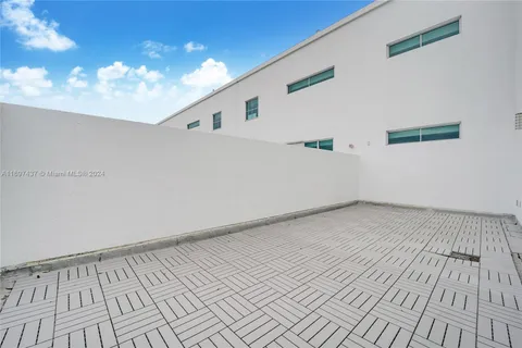 110 Washington Ave # 2515, Miami Beach FL 33139