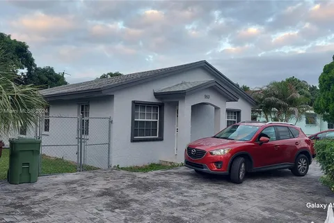 553 E 61st St, Hialeah FL 33013