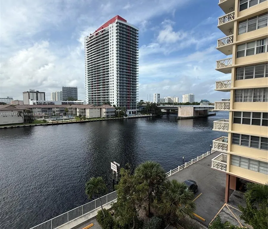 1833 S Ocean Dr # 511, Hallandale Beach FL 33009