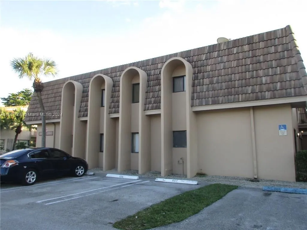 10856 Royal Palm blvd # 10856, Coral Springs FL 33065