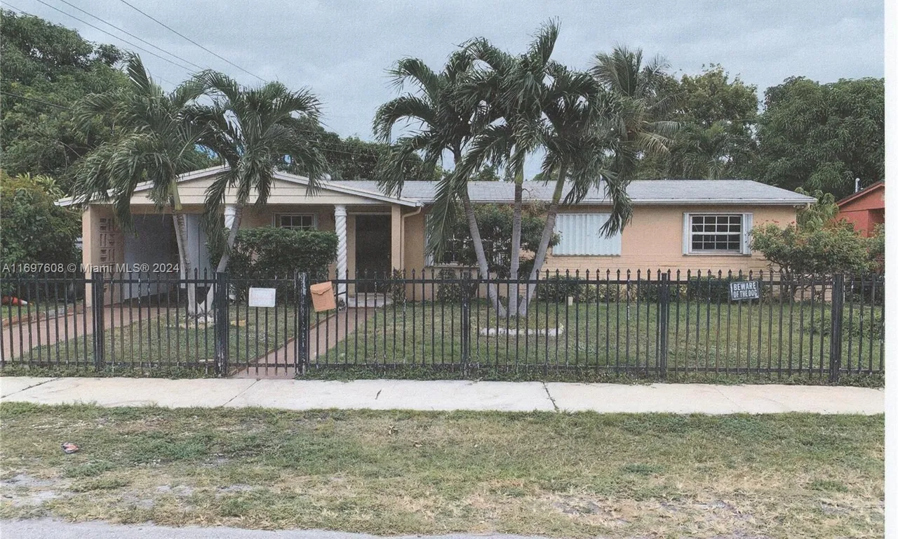 421 NW 184th Ter, Miami Gardens FL 33169