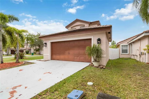 17797 SW 28th St, Miramar FL 33029