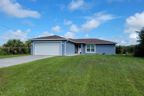 1047 Greenwood Ave, Other City - In The State Of Florida FL 33935