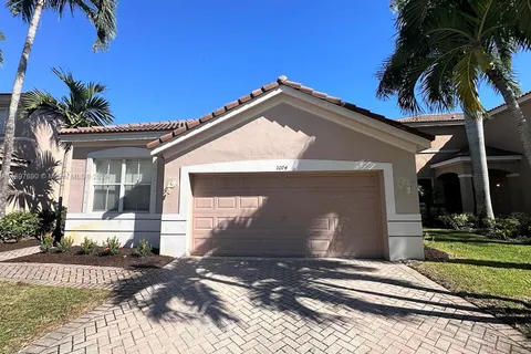 1074 Bluewood Ter # 0, Weston FL 33327