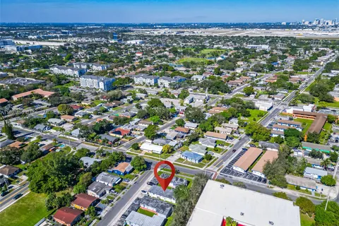 105 SW 5th Ct # 1, Dania Beach FL 33004