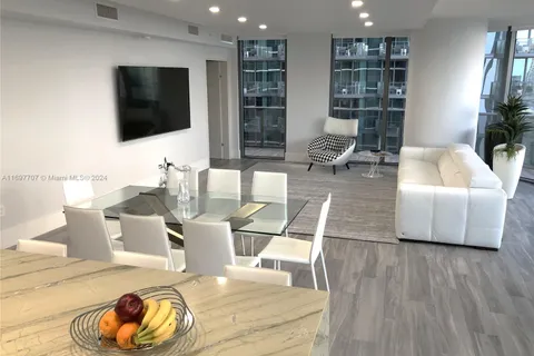 801 S Miami Ave # 3205, Miami FL 33130