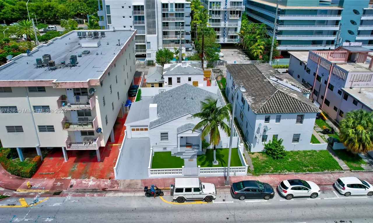 7835 Harding Ave, Miami Beach FL 33141