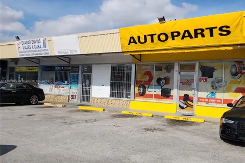 3021 NW 7th St, Miami FL 33125