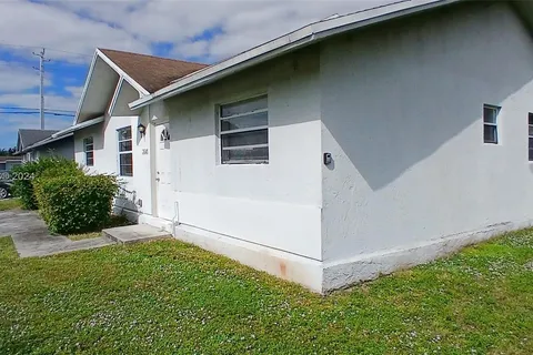 3641 NW 193rd St, Miami Gardens FL 33056