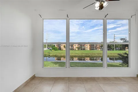 8590 Sunrise Lakes Blvd # 303, Sunrise FL 33322