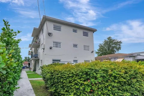 2014 SW 3rd St, Miami FL 33135