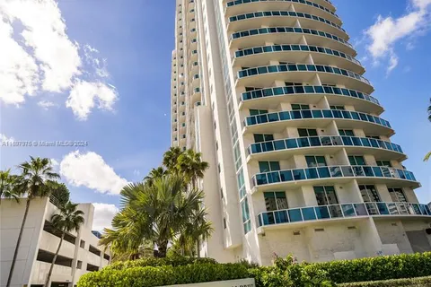 1945 S Ocean Dr # 809, Hallandale Beach FL 33009