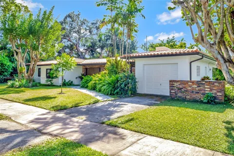 1526 Trillo Ave, Coral Gables FL 33146