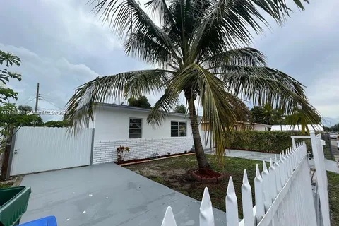 2222 NW 86th Ter, Miami FL 33147