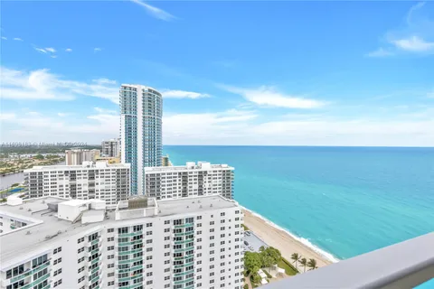 3101 S Ocean Dr # 2405, Hollywood FL 33019