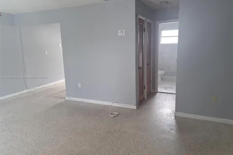 519 NW 10th Ave # 4, Miami FL 33136