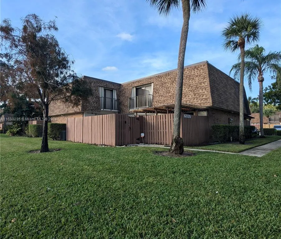 6030 NW 55th Ln # 6030, Tamarac FL 33319