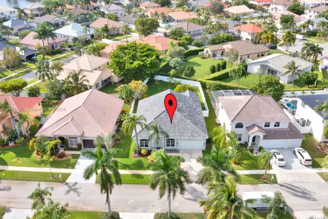 540 SW 178th Way, Pembroke Pines FL 33029