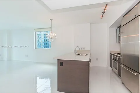 500 BRICKELL AV # 2910, Miami FL 33131