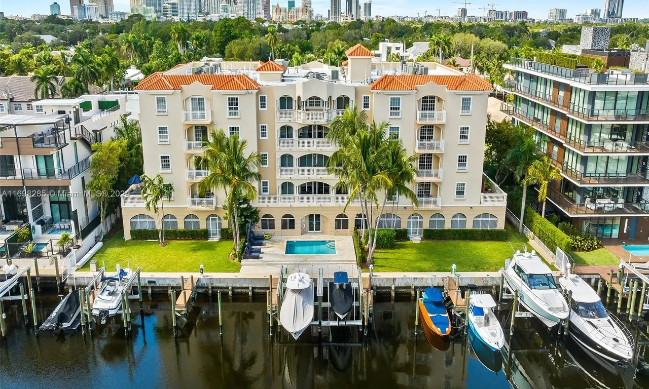 110 Hendricks Isle # 10, Fort Lauderdale FL 33301