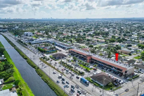 8150 SW 8 st, FL 33144