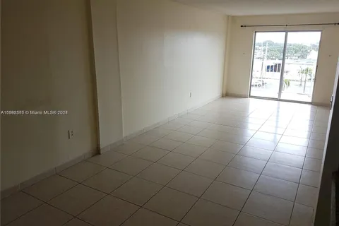 16465 NE 22nd Ave # 502, North Miami Beach FL 33160