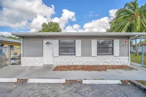 1451 NW 20th Ct, Fort Lauderdale FL 33311